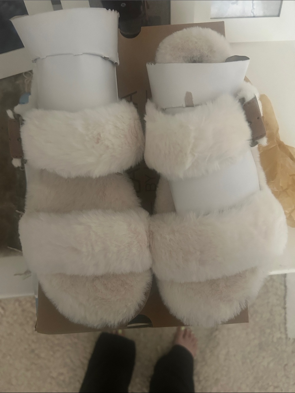 Koolaburra by Ugg Beige Slippers (Boxed) size 9 Brand anew in Box